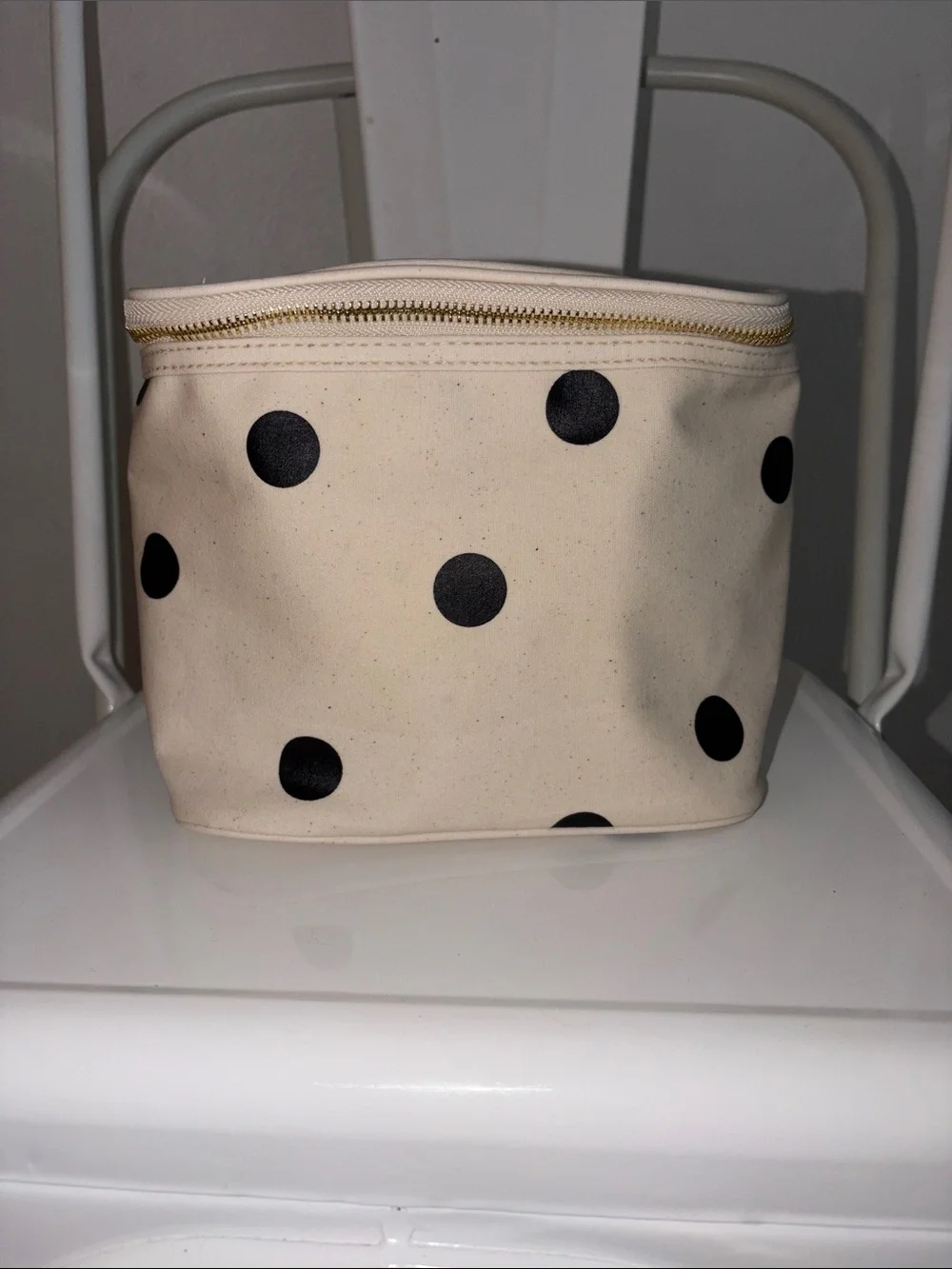 Kate spade deco dot lunch pail black and white pink inside super nice